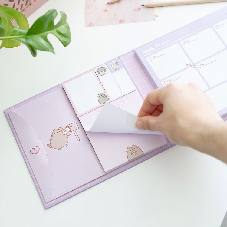 Weekly Planner Notepad with 18Χ15cm sheets & Stickies PUSHEEN Moments Collection