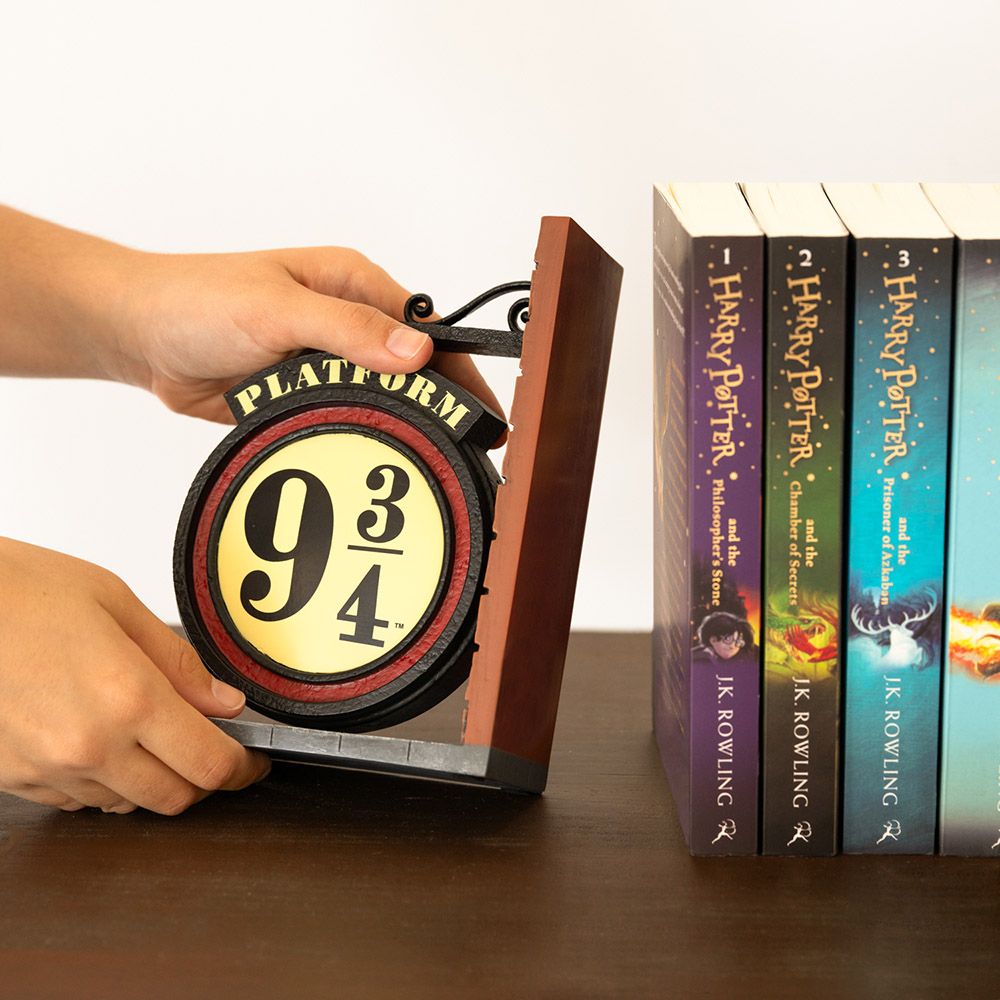 Set of 2 Resin Bookends HARRY POTTER 9+3/4